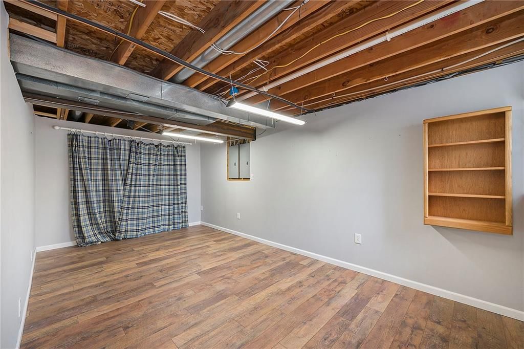 9875 Pin Oak Circle — photo 43