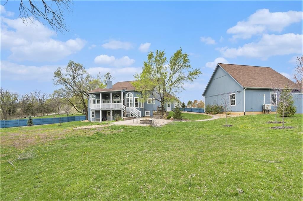 9875 Pin Oak Circle — photo 50