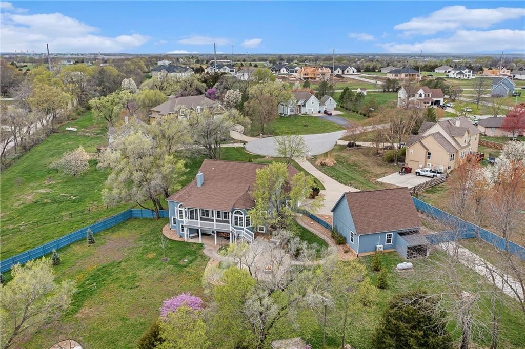 9875 Pin Oak Circle — photo 53