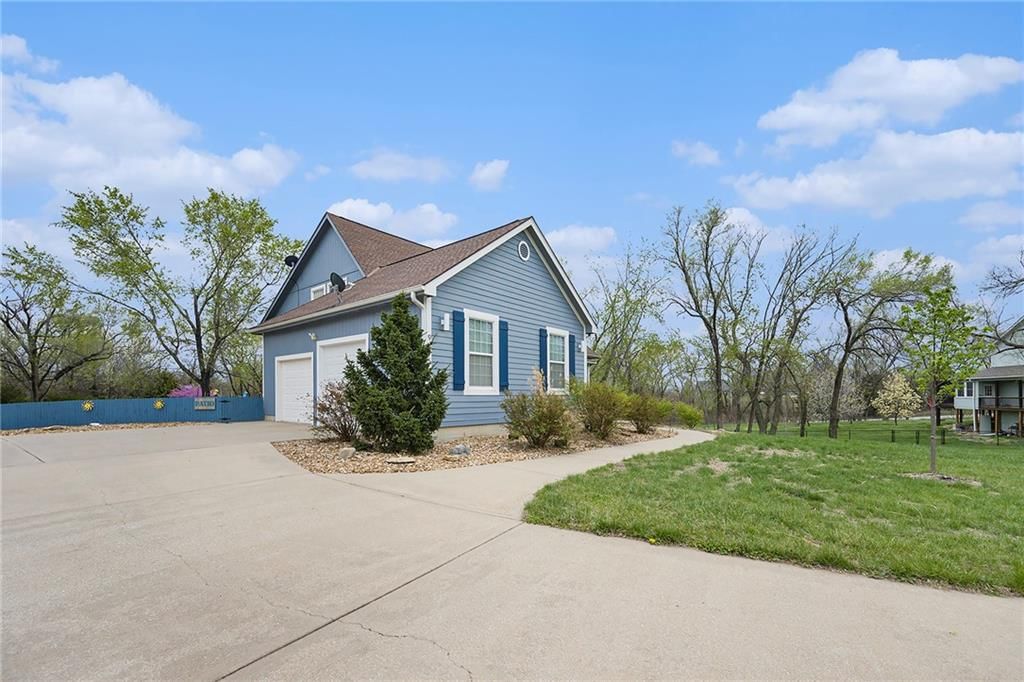 9875 Pin Oak Circle — photo 10