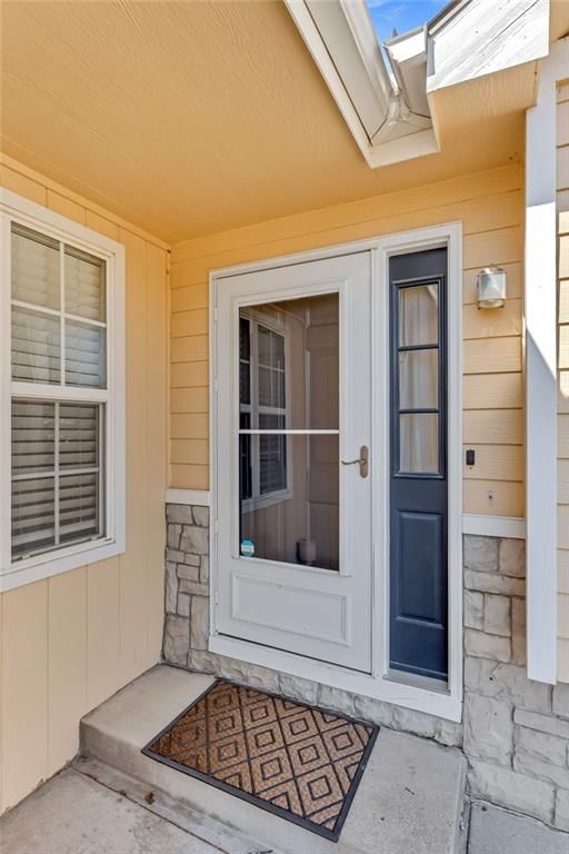 1542 Legend Trail Drive — photo 5