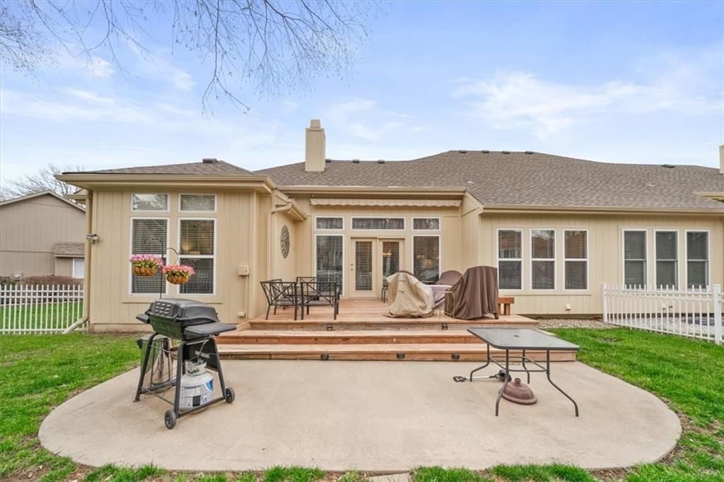 7409 W 148th Street — photo 26