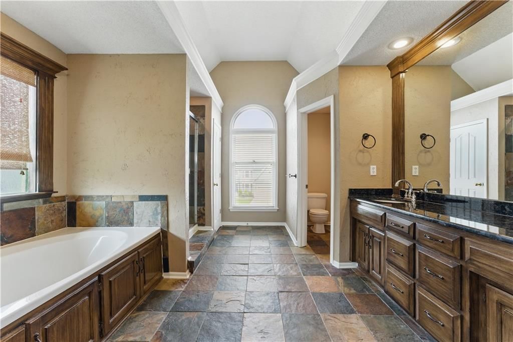 6511 W 150th Street — photo 24
