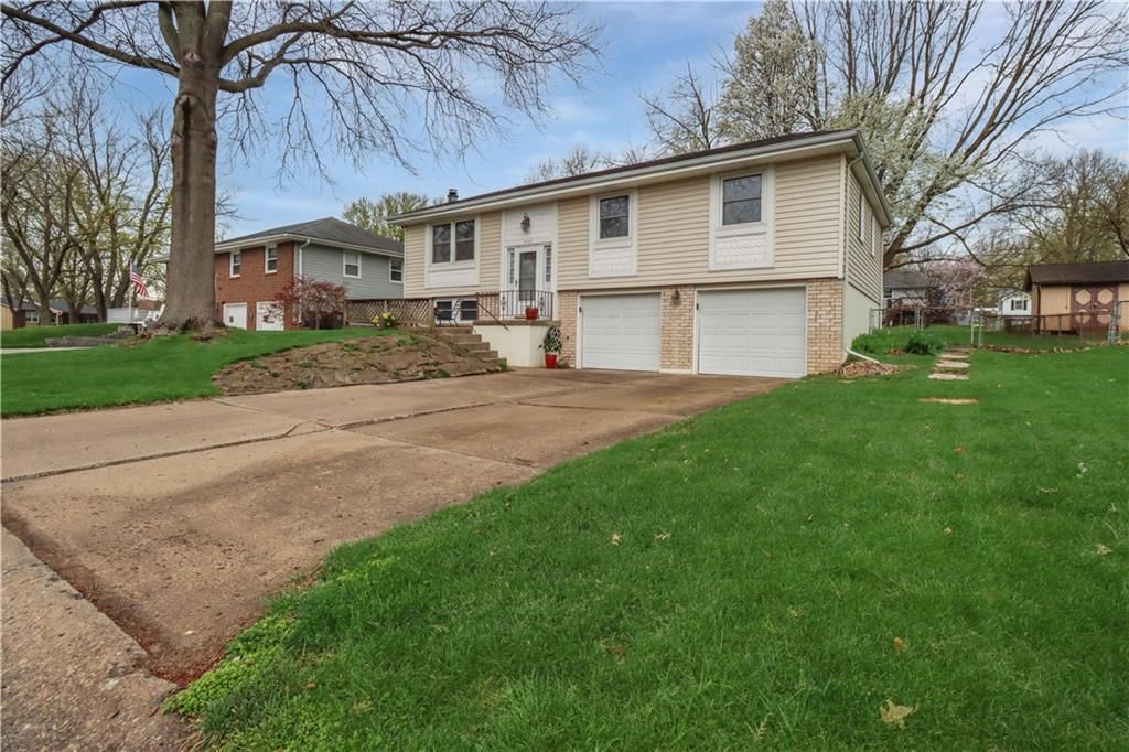 3008 Taylor Drive — photo 2