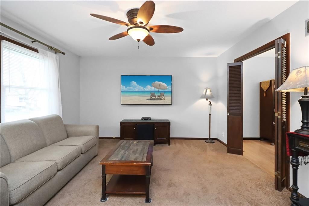 3008 Taylor Drive — photo 4