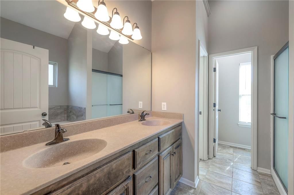 1517 Northpoint Avenue — photo 29