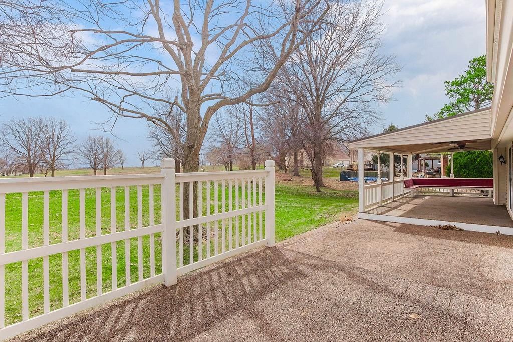 9821 BETSY ROSS Lane — photo 29