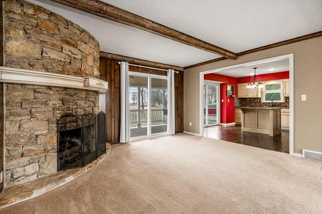 9821 BETSY ROSS Lane — photo 5