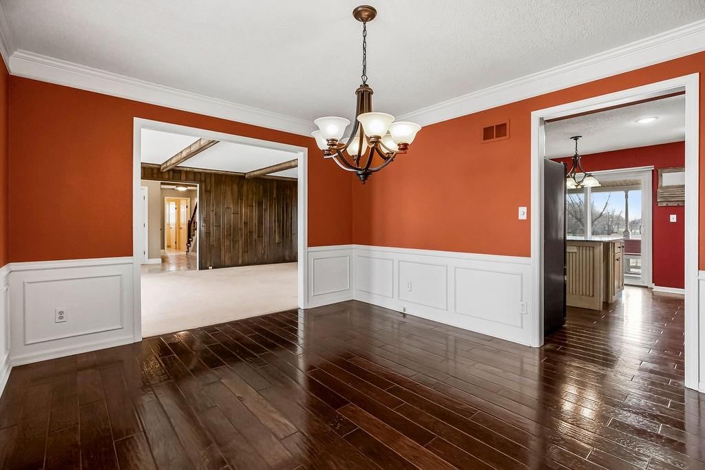 9821 BETSY ROSS Lane — photo 6