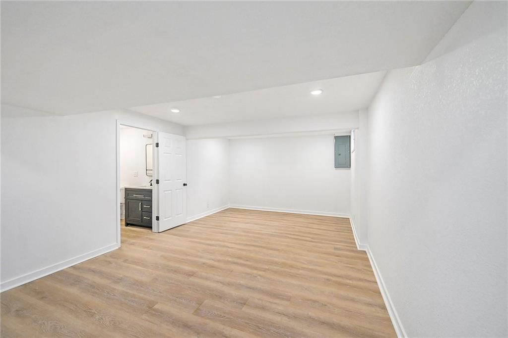1209 S Lennox Drive — photo 14