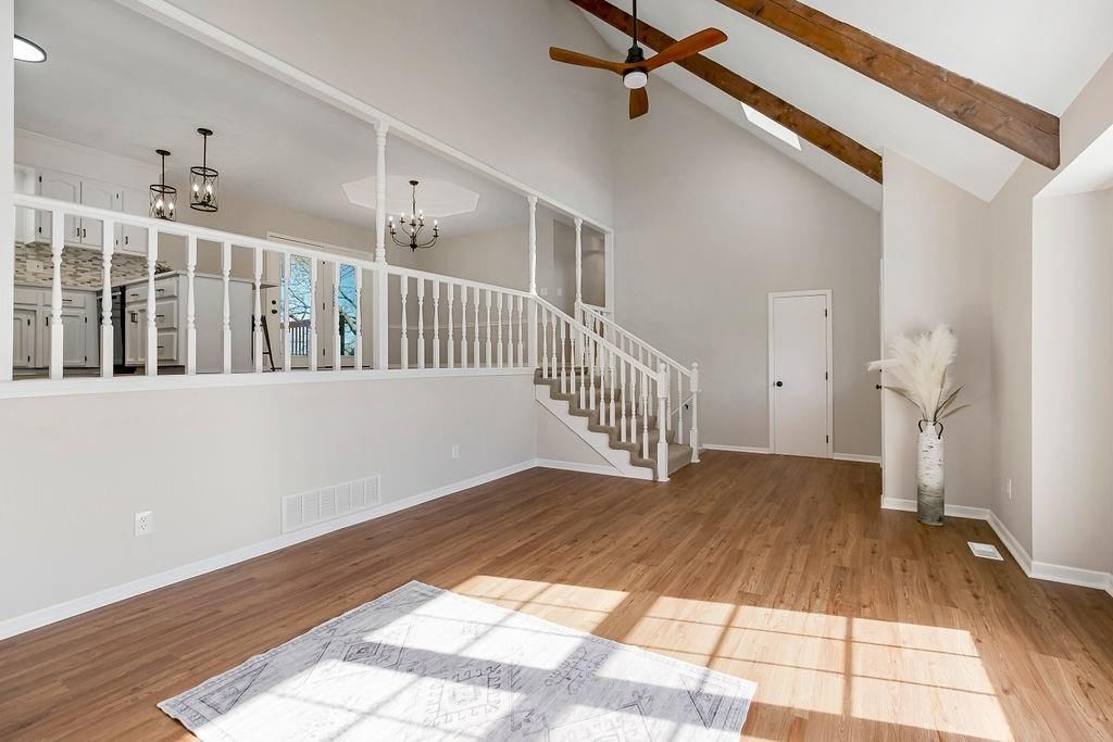 1204 Campbell Avenue — photo 7