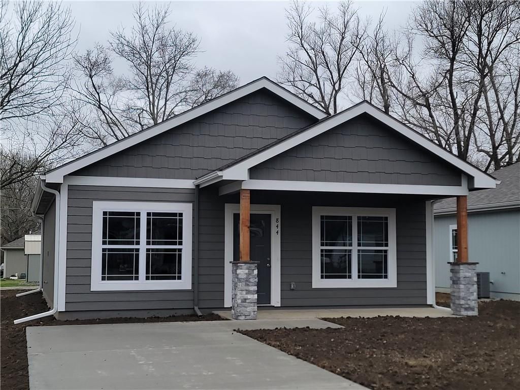 844 E Hamblin Street — photo 37