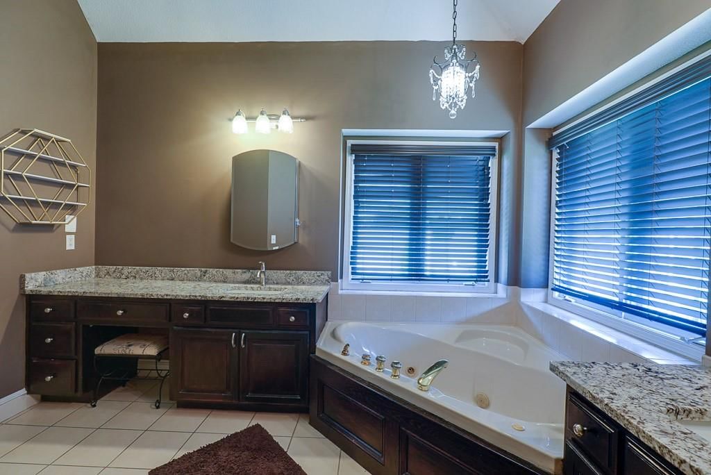 2026 NE Waterfield Place — photo 12