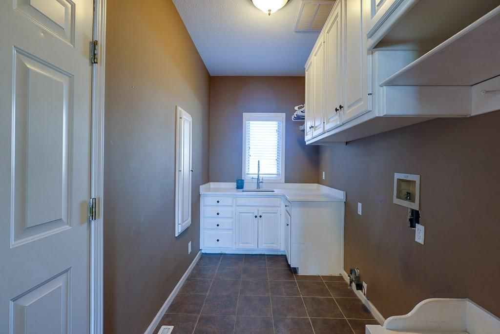 2026 NE Waterfield Place — photo 28