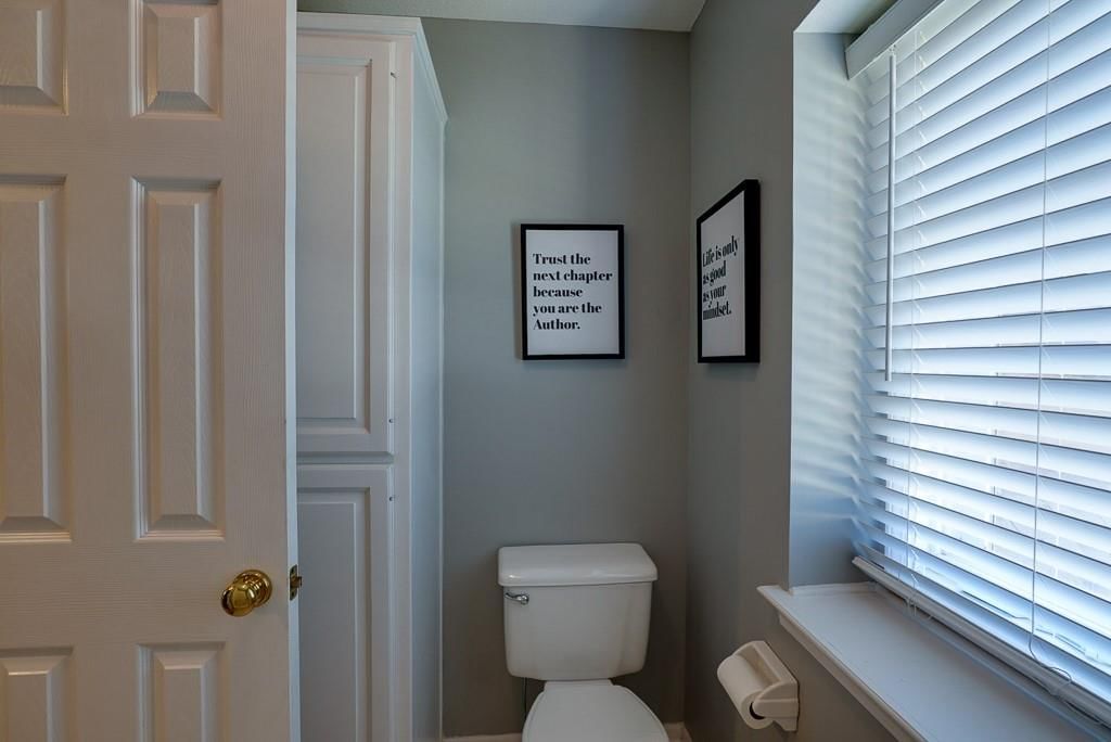 2026 NE Waterfield Place — photo 39