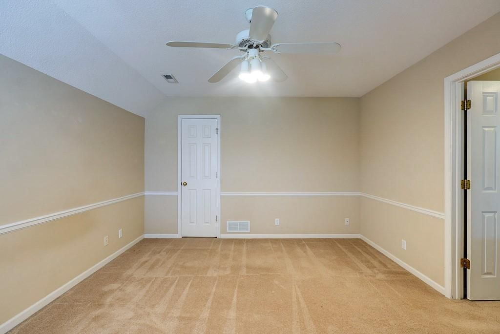 2026 NE Waterfield Place — photo 42