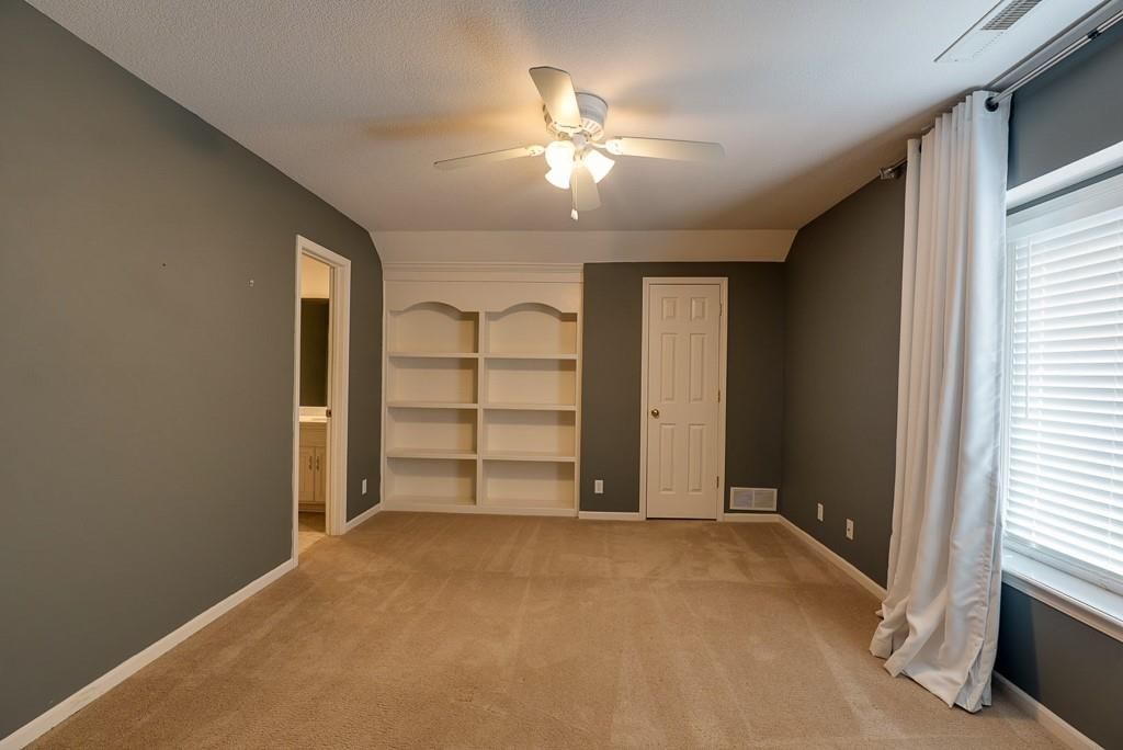 2026 NE Waterfield Place — photo 43