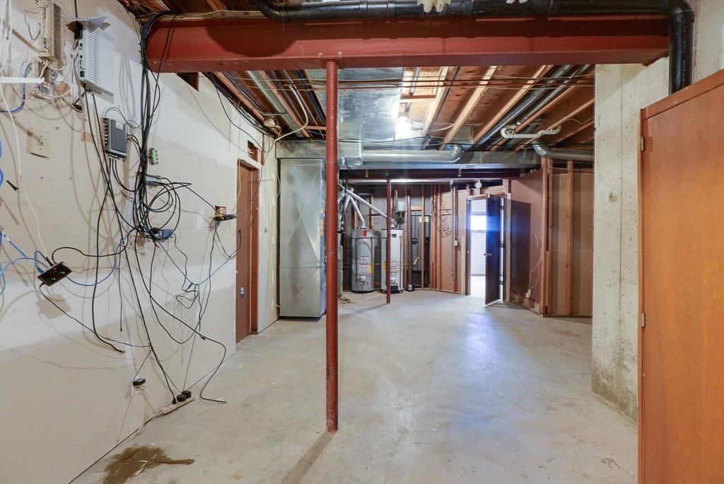 2026 NE Waterfield Place — photo 54