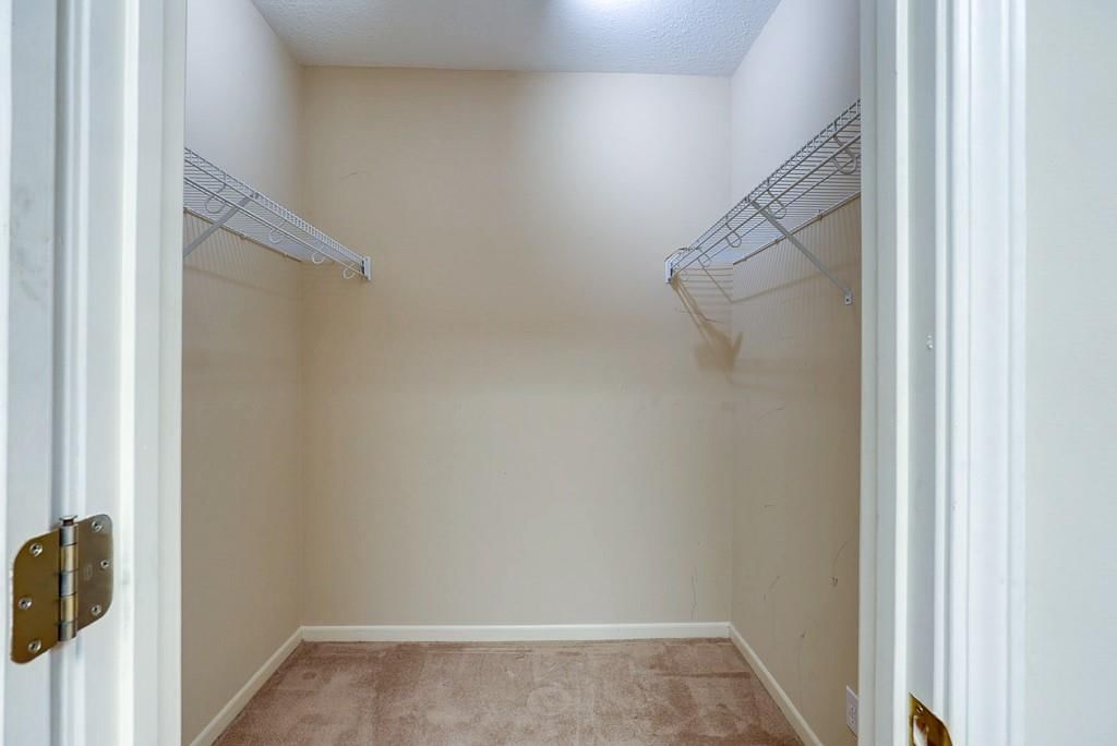 2026 NE Waterfield Place — photo 56