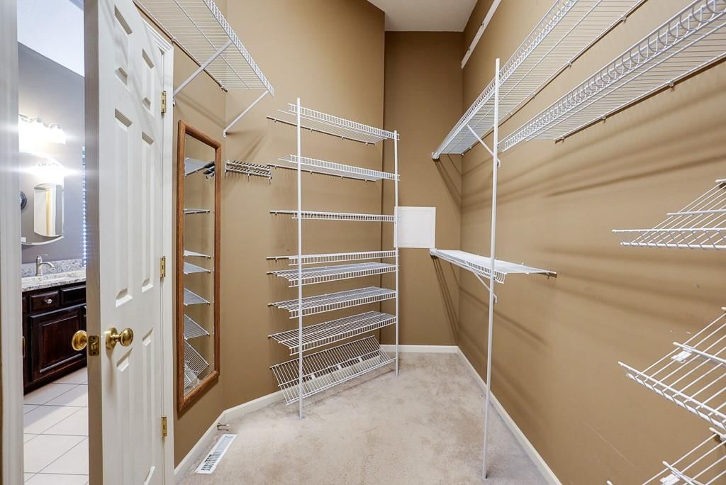 2026 NE Waterfield Place — photo 10