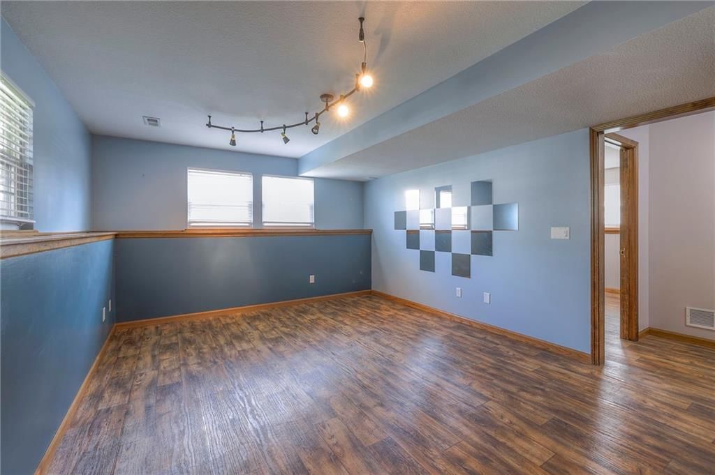 700 S Sunset Lane — photo 18