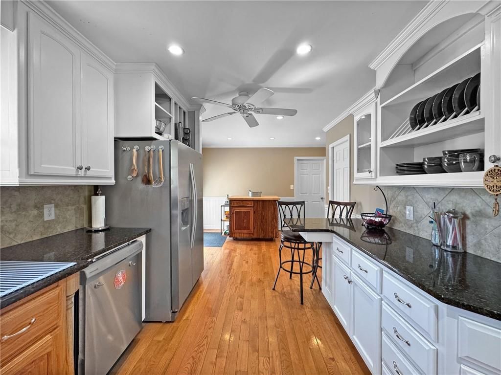 2713 Maple Avenue — photo 15