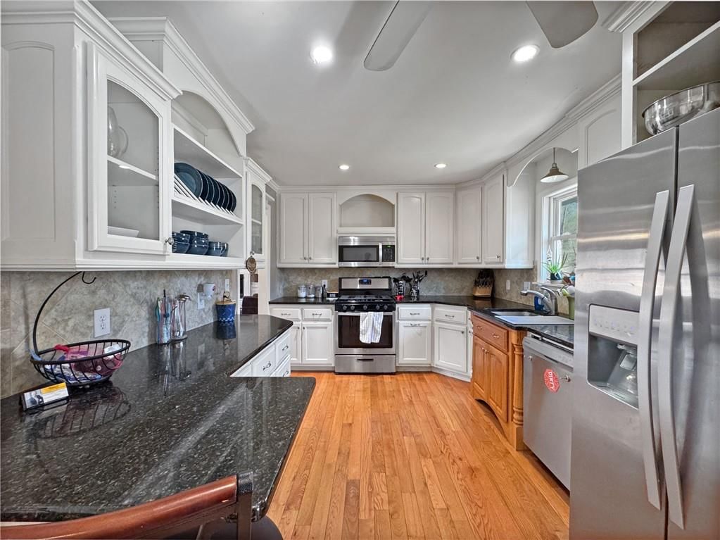 2713 Maple Avenue — photo 16