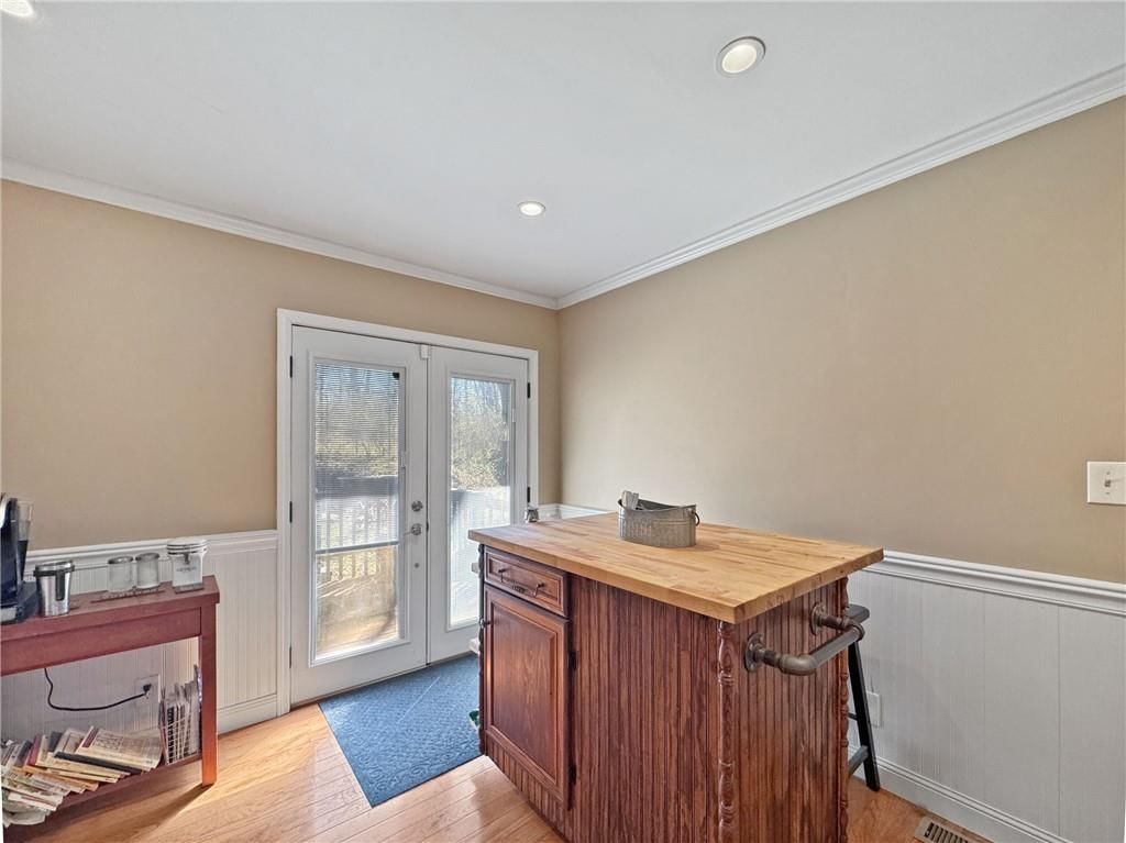 2713 Maple Avenue — photo 17