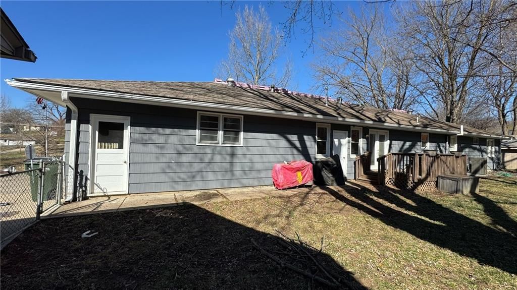 2713 Maple Avenue — photo 24
