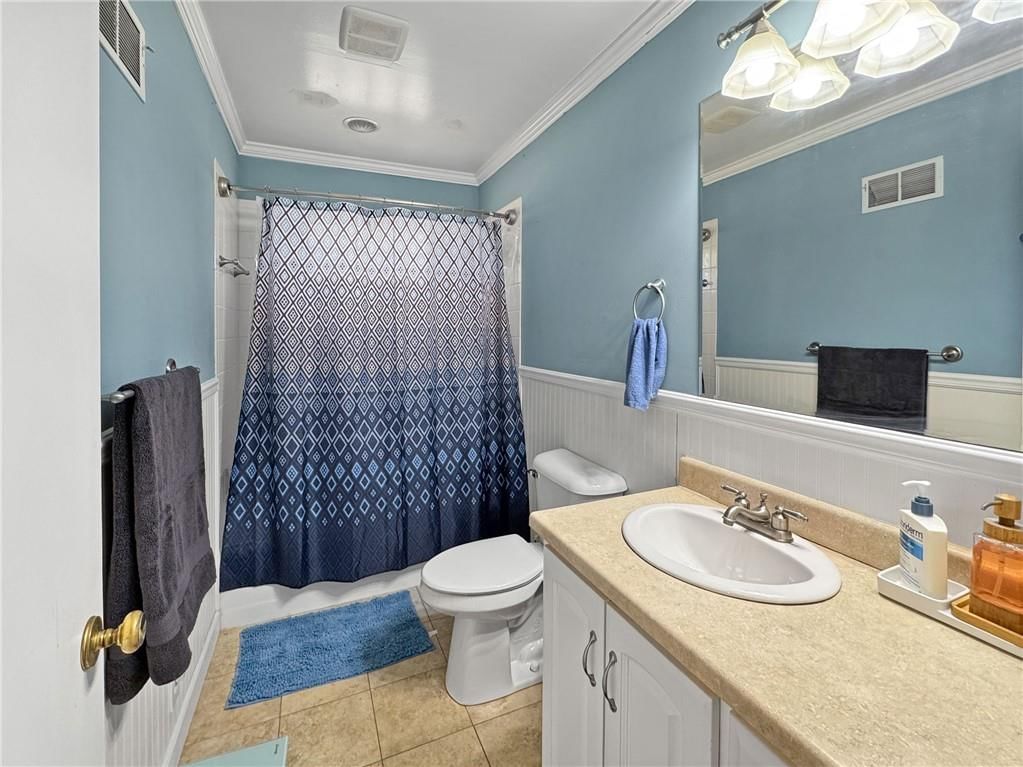 2713 Maple Avenue — photo 10