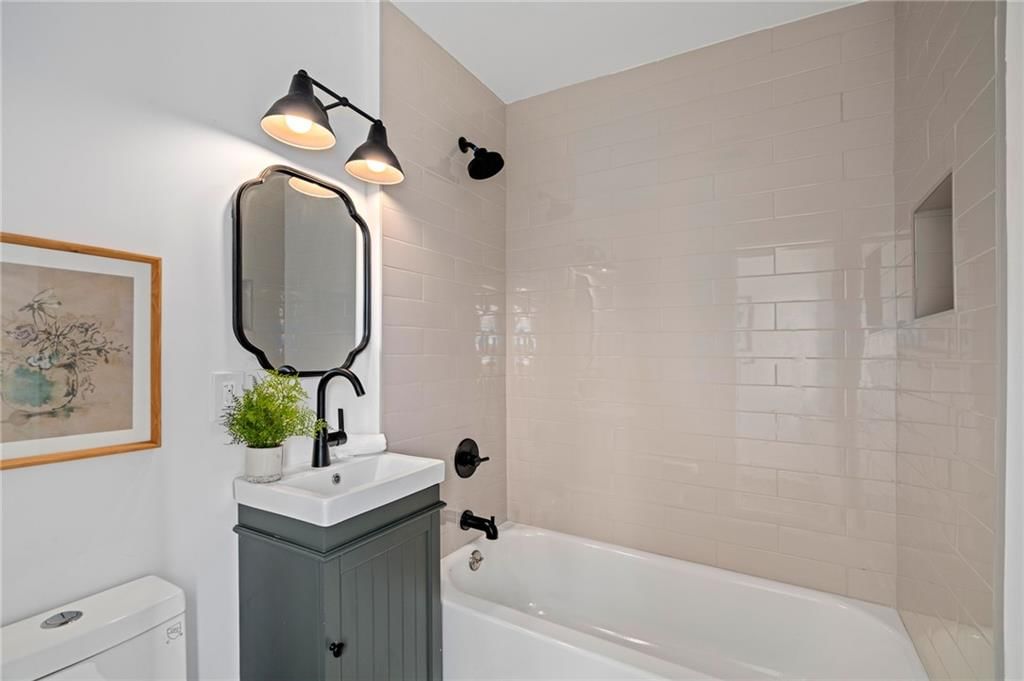 4105 Tracy Avenue — photo 17