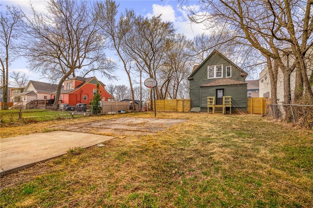 4105 Tracy Avenue — photo 34