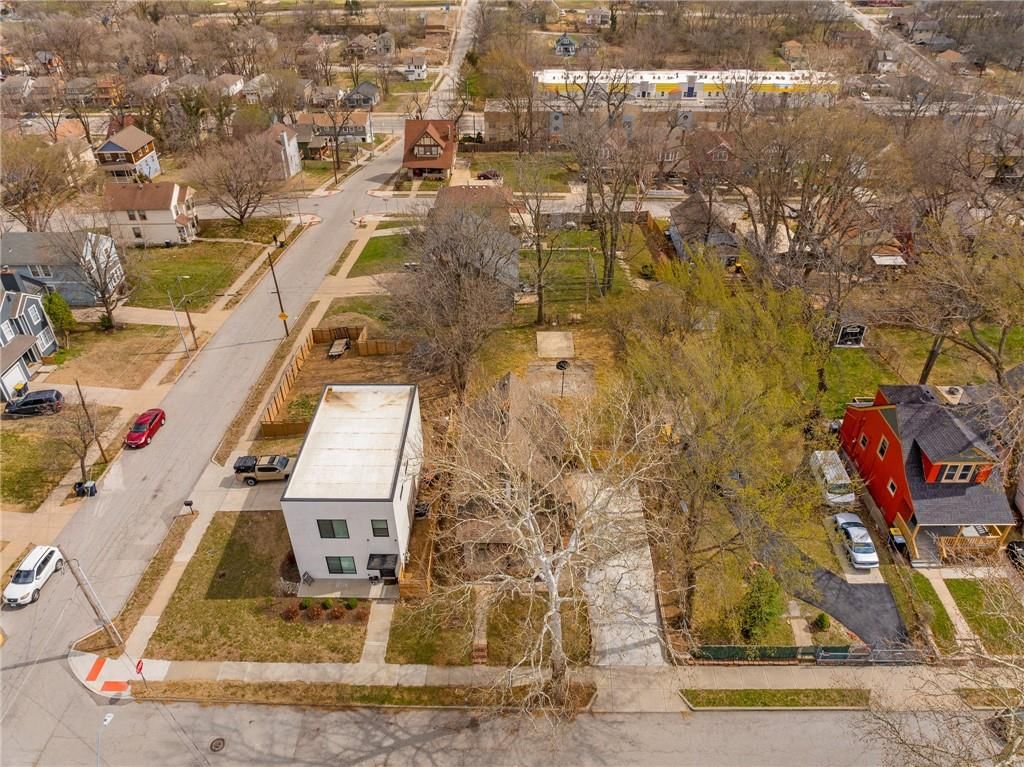 4105 Tracy Avenue — photo 37