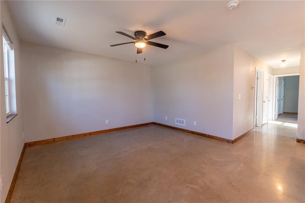 1302 Vandivert Street — photo 17