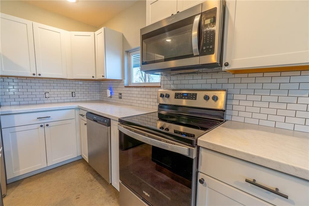 1302 Vandivert Street — photo 19
