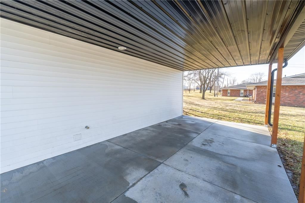 1302 Vandivert Street — photo 25