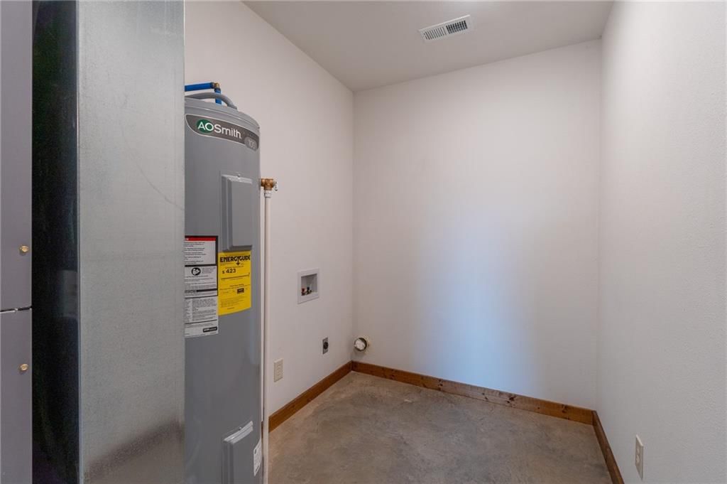 1302 Vandivert Street — photo 33