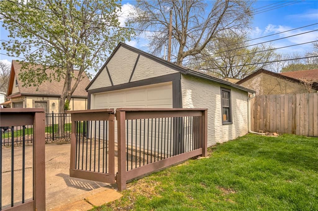 7137 Summit Street — photo 47