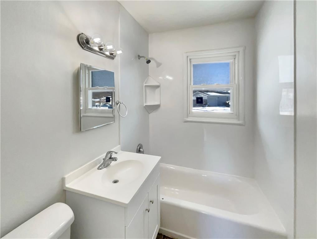 1109 S Morse Avenue — photo 7