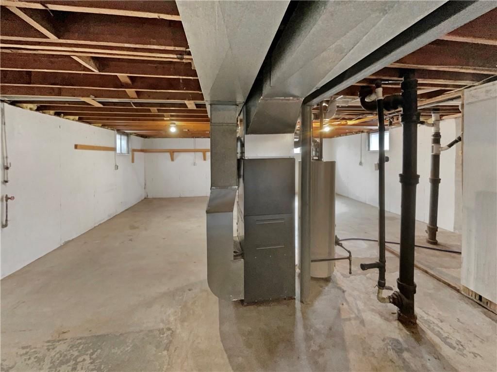 118 Berry Avenue — photo 21