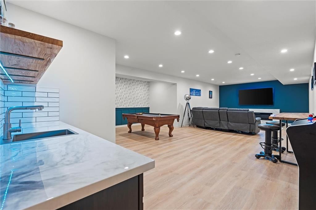 10530 N Hawthorne Avenue — photo 32