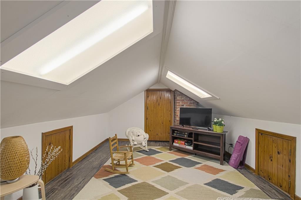 607 W 86th Terrace — photo 18