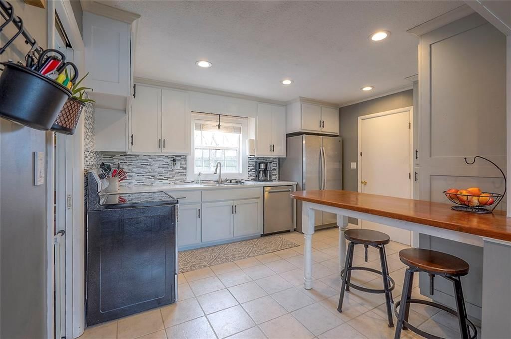 1404 S Franklin Drive — photo 17