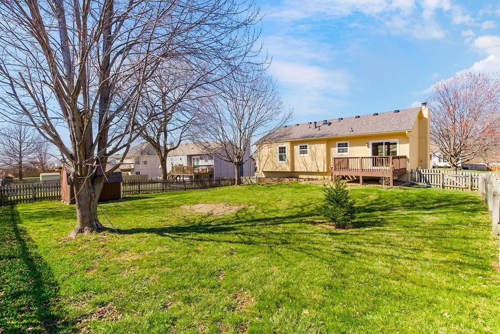 113 W Sierra Drive — photo 28