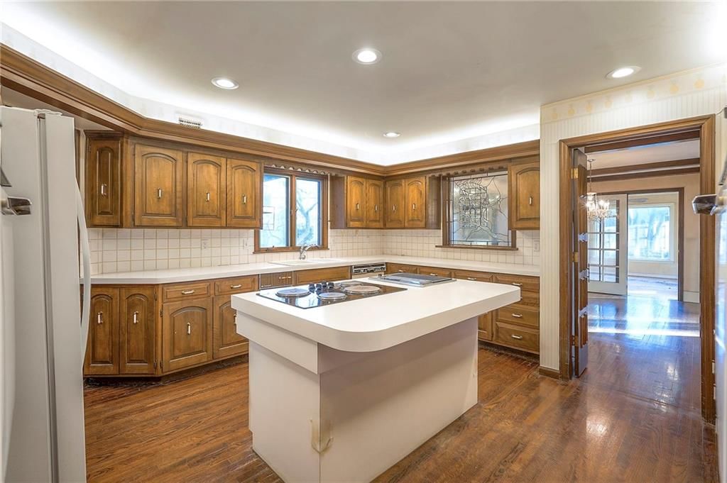 5226 W 98th Terrace — photo 13