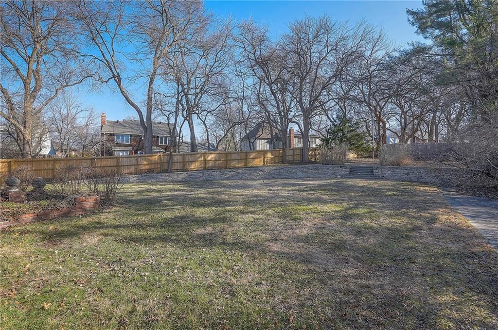 5226 W 98th Terrace — photo 28