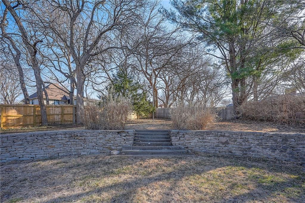 5226 W 98th Terrace — photo 29