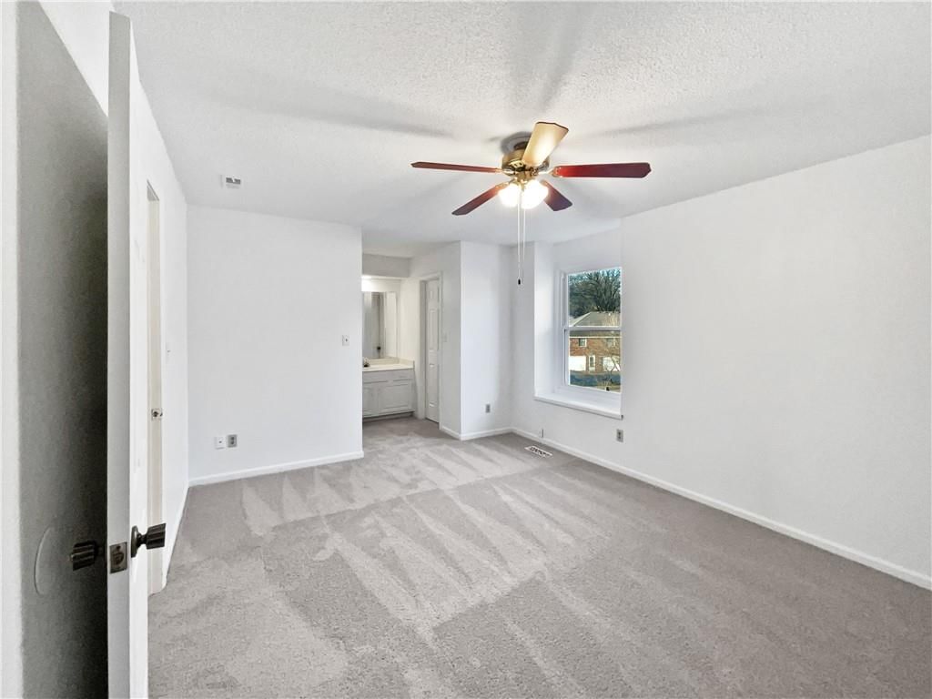 11809 E 59th Terrace Circle — photo 5