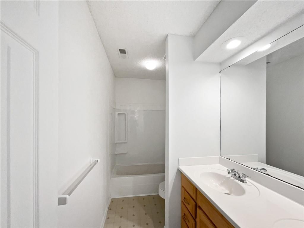 11809 E 59th Terrace Circle — photo 7