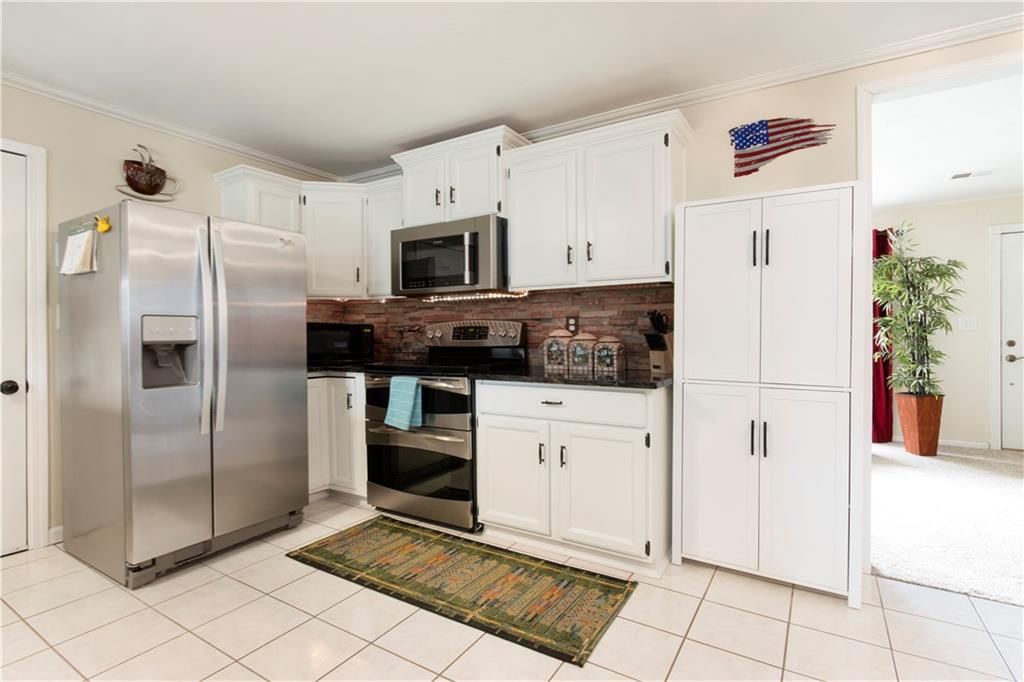 8414 Madison Avenue — photo 12